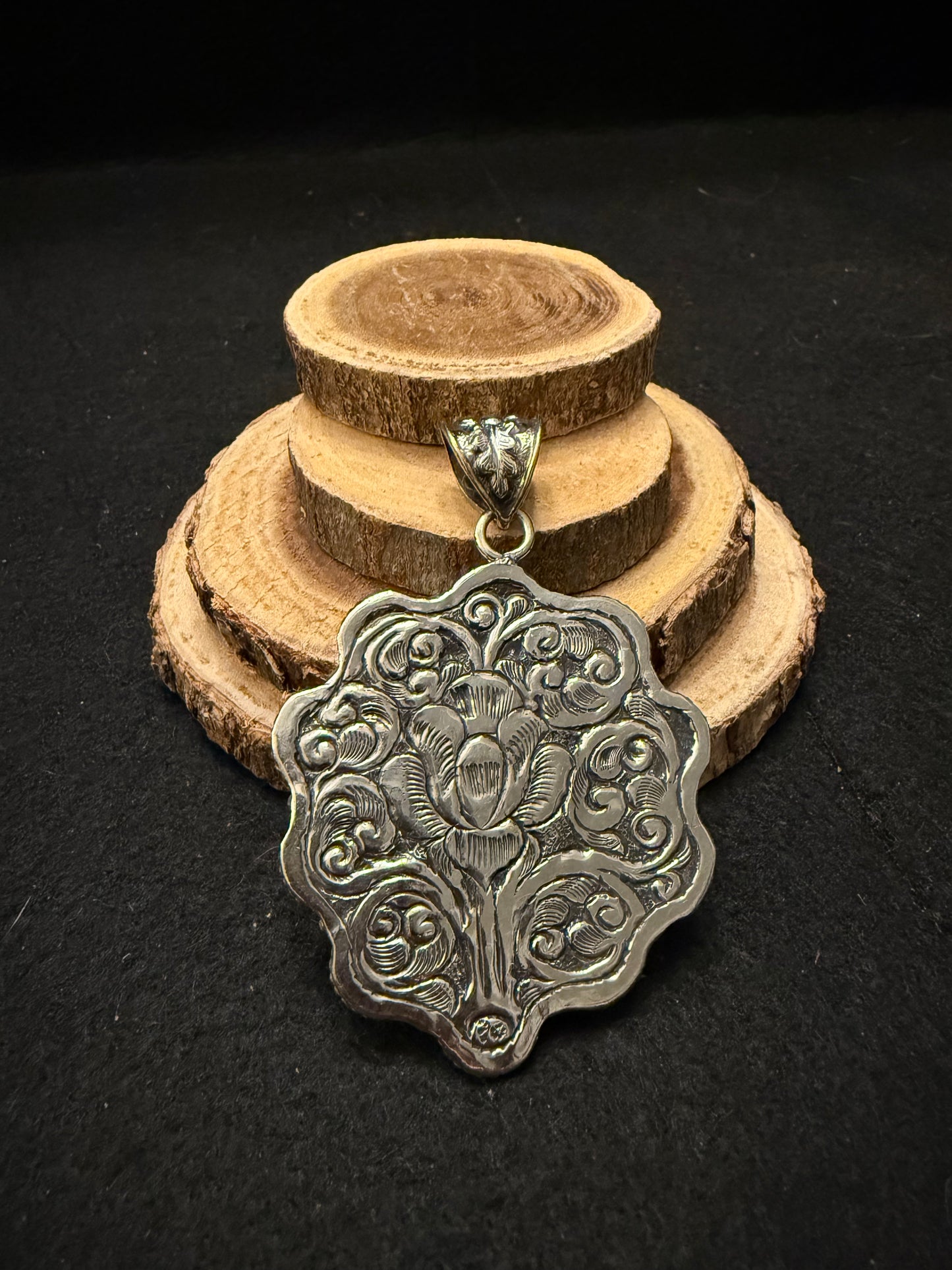 Southwest Turquoise & Pink Conch Pendant