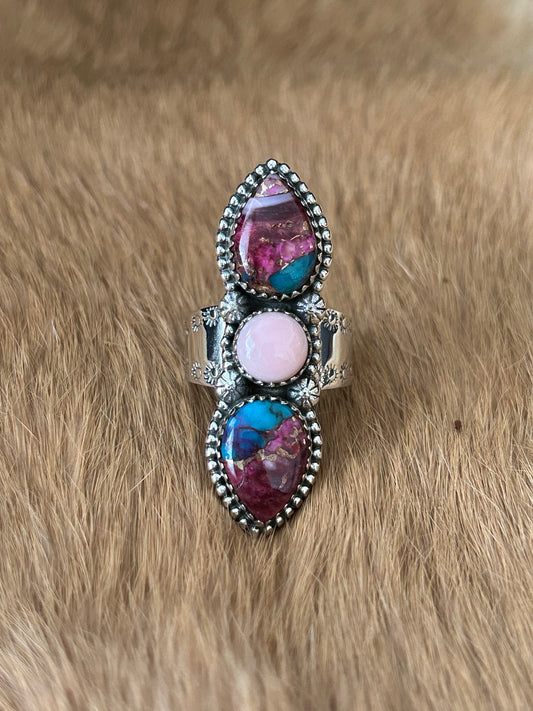 Desert Blossom Pink Conch & Spiny Oyster Ring