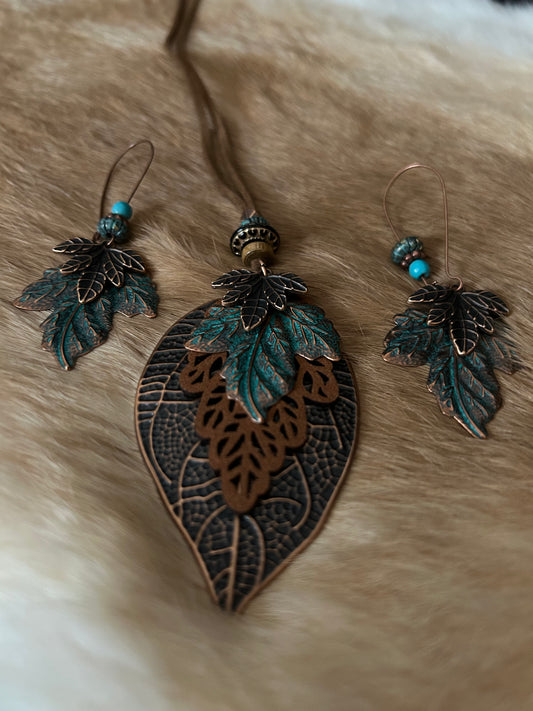 Canyon Grove Jewelry Set